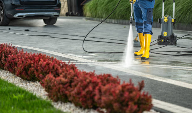 Fence Pressure Washing in Holly, MI